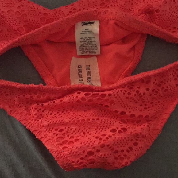 Pink bottom! - Picture 2 of 3